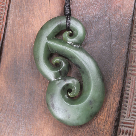 Hammerhead pendant carved from Hapopo Pounamu - NZ Greenstone