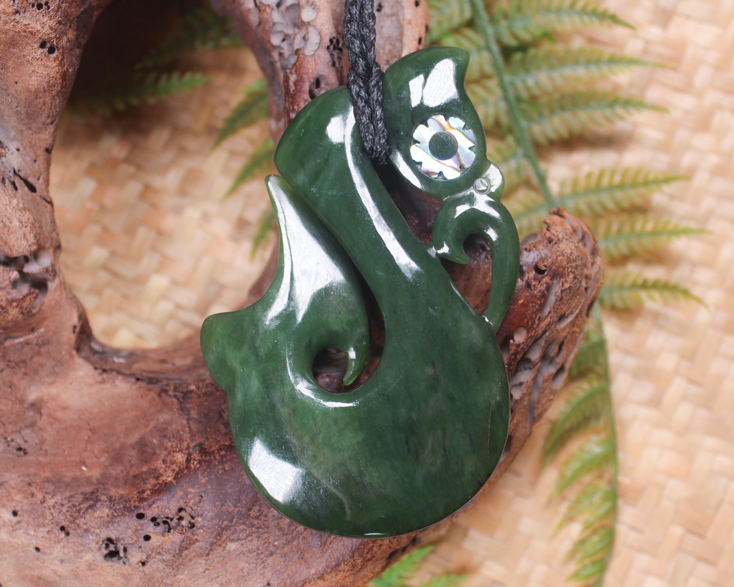 Manaia carved from Kawakawa Pounamu - NZ Greenstone