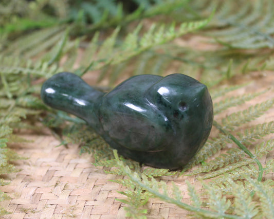 Pīwakawaka or Fantail Bird Sculpture carved from Kawakawa Pounamu - NZ Greenstone