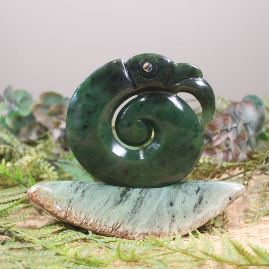 Koropepe sculpture - NZ Greenstone