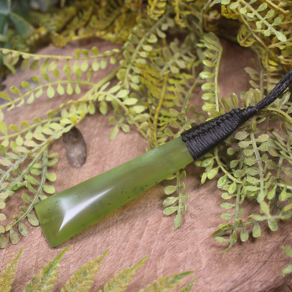 Tangiwai Pounamu Toki