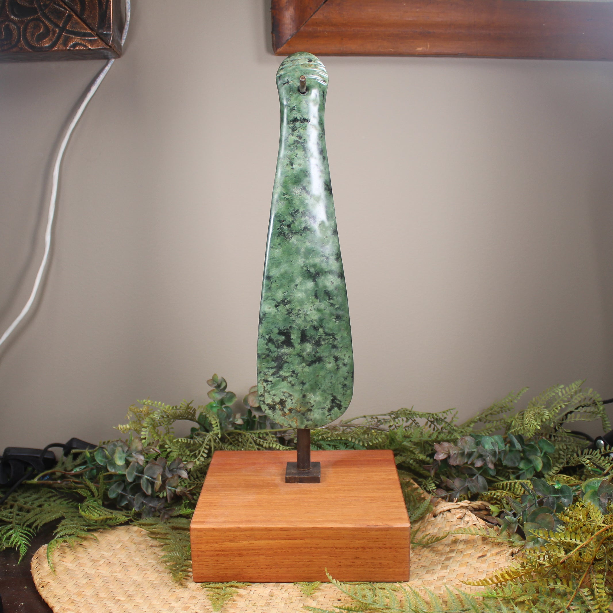 Mere carved from Rimu Pounamu - NZ Greenstone