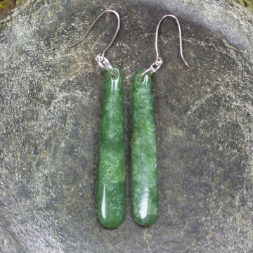 Roimata or Teardrop earrings carved from Kawakawa Pounamu - NZ Greenstone