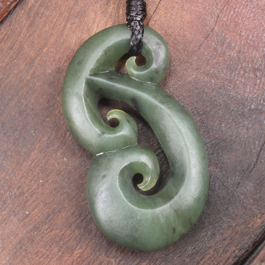 Hammerhead pendant carved from Hapopo Pounamu - NZ Greenstone