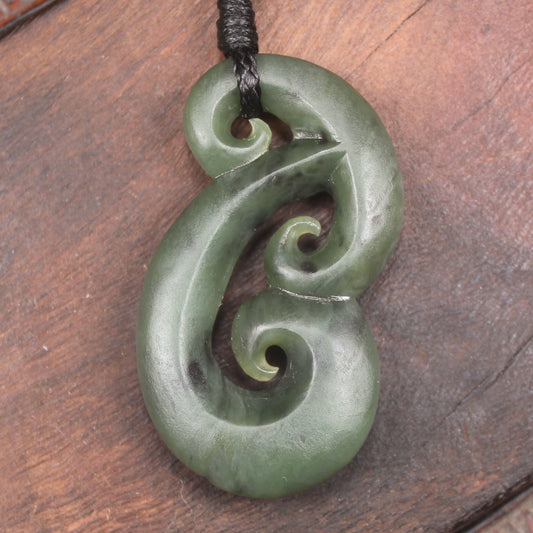 Hammerhead pendant carved from Hapopo Pounamu - NZ Greenstone
