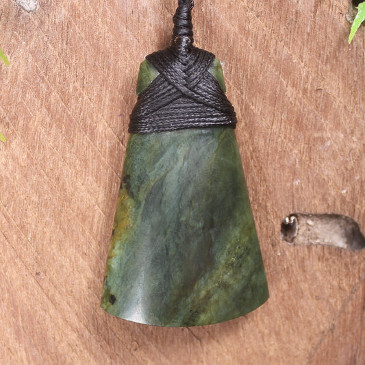 Flower Jade Pounamu Toki