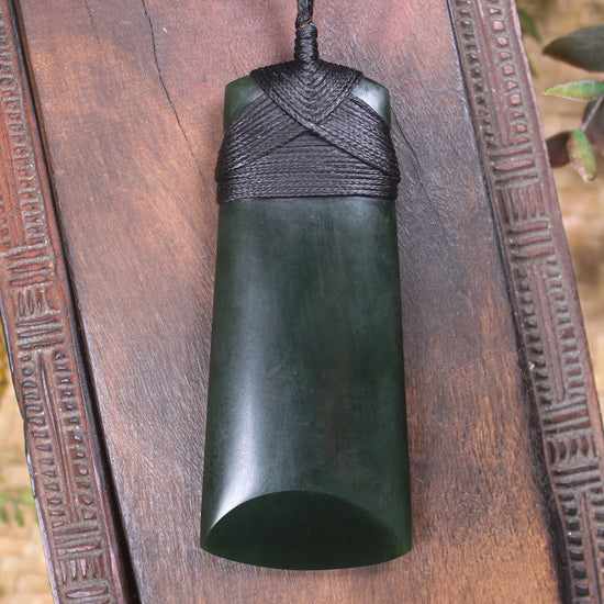 Kawakawa Pounamu Toki
