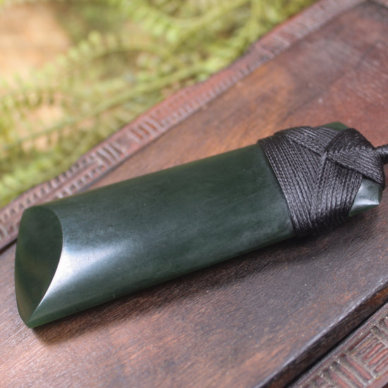 Kawakawa Pounamu Toki