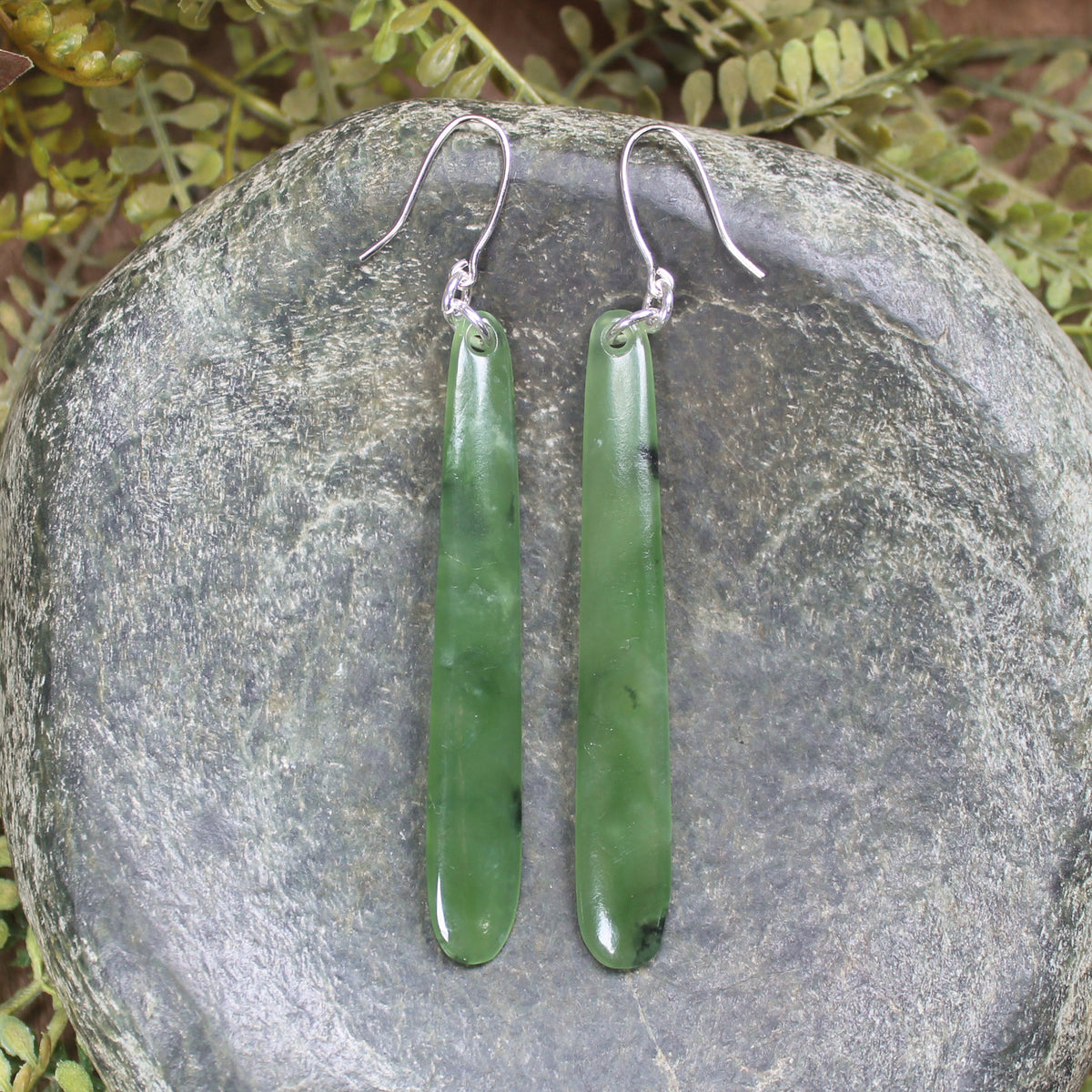 NZ Greenstone Roimata Earrings Hapopo Pounamu