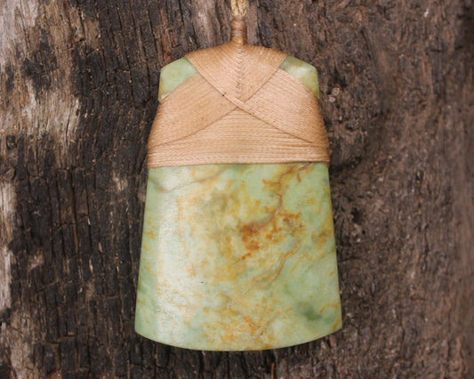 Flower Jade Pounamu Toki