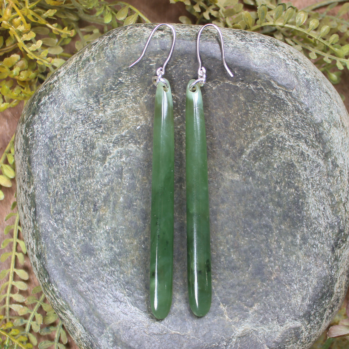 NZ Greenstone Roimata Earrings Hapopo Pounamu