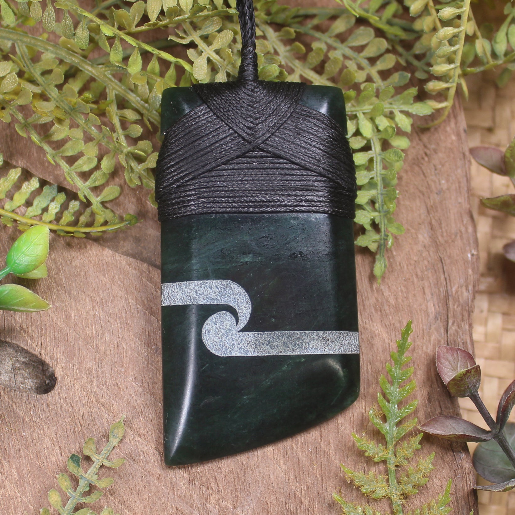 Kawakawa Pounamu Toki