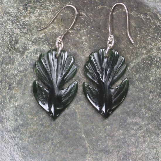 Fantail earrings pounamu - NZ Greenstone