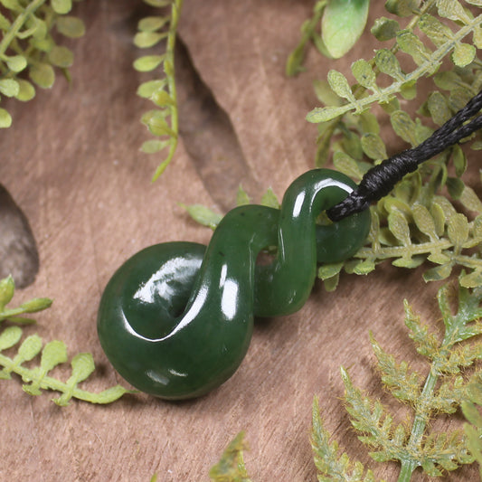 Twist carved from Kawakawa Pounamu - NZ Greenstone