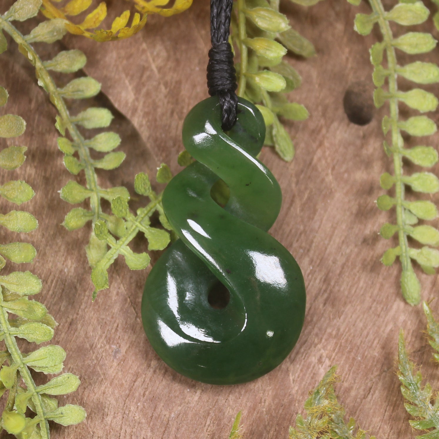 Twist carved from Kawakawa Pounamu - NZ Greenstone