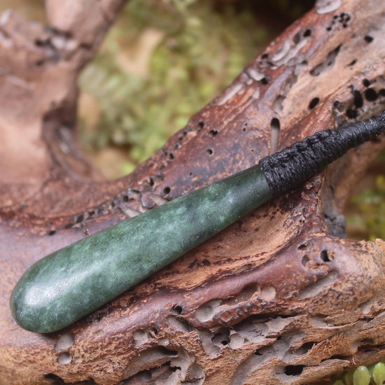 Kawakawa Pounamu Roimata Pendant - NZ Greenstone