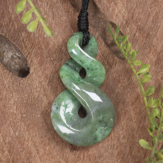 Twist or Pikorua carved from Hapopo Pounamu - NZ Greenstone