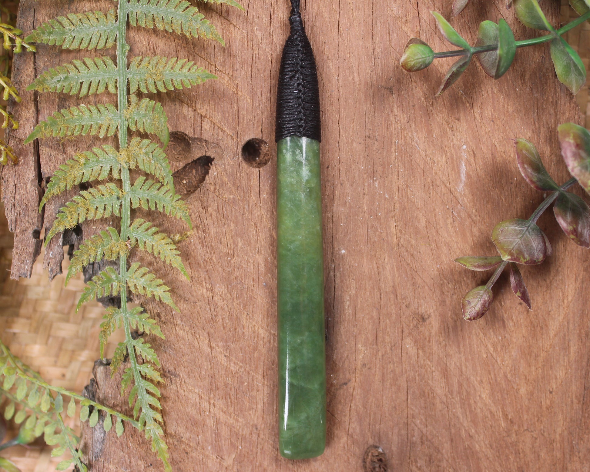Hapopo Pounamu Toki - NZ Greenstone