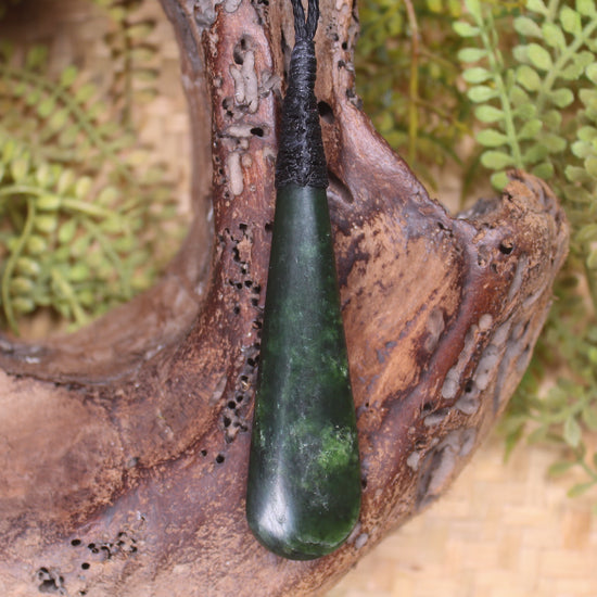 Kawakawa Pounamu Roimata Pendant - NZ Greenstone