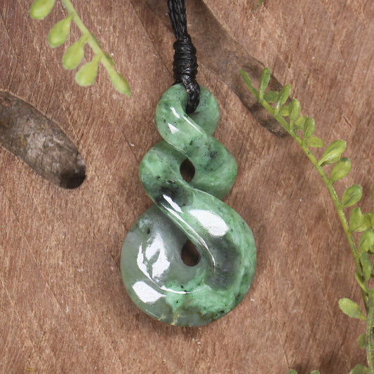 Twist or Pikorua carved from Hapopo Pounamu - NZ Greenstone