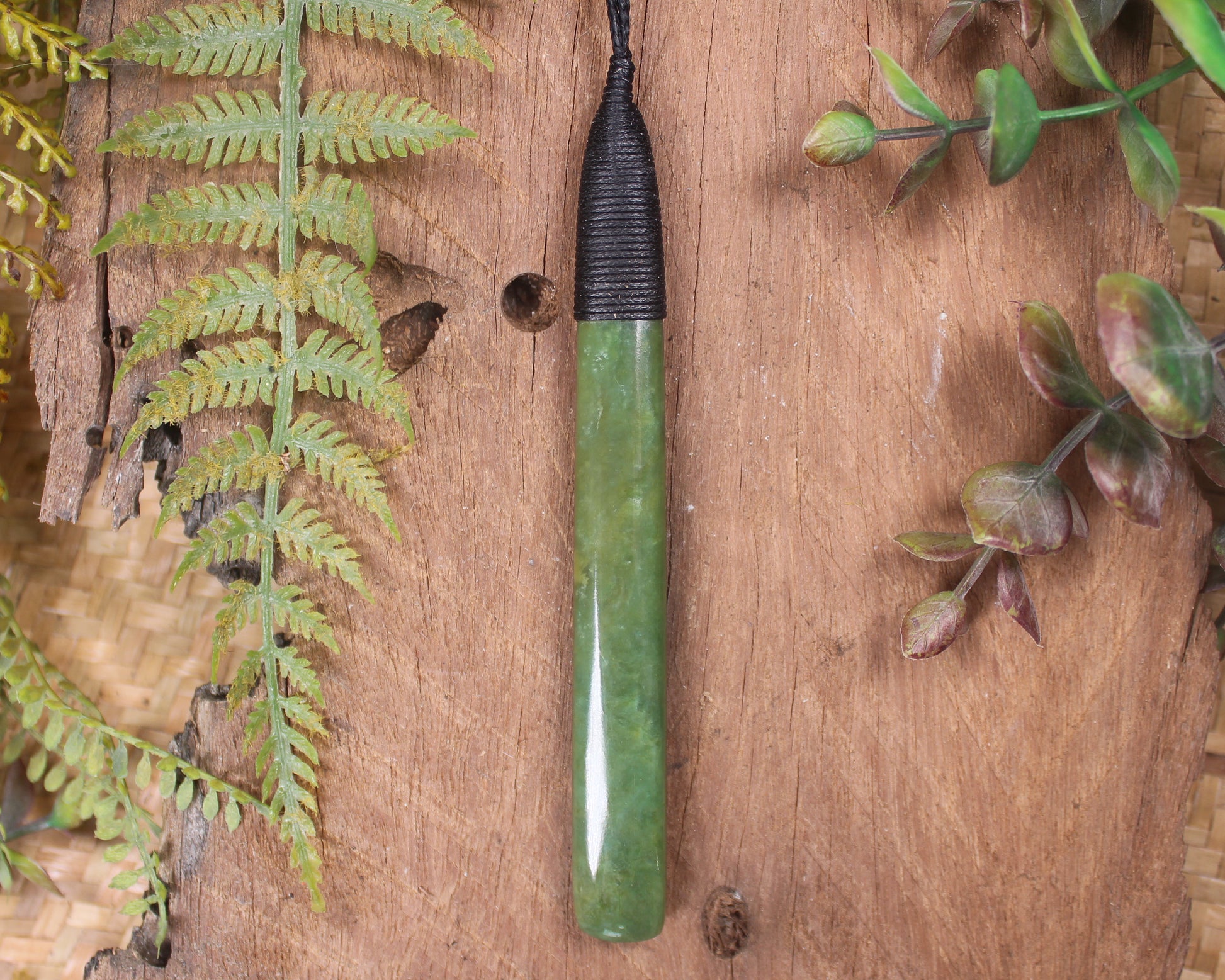 Hapopo Pounamu Toki - NZ Greenstone