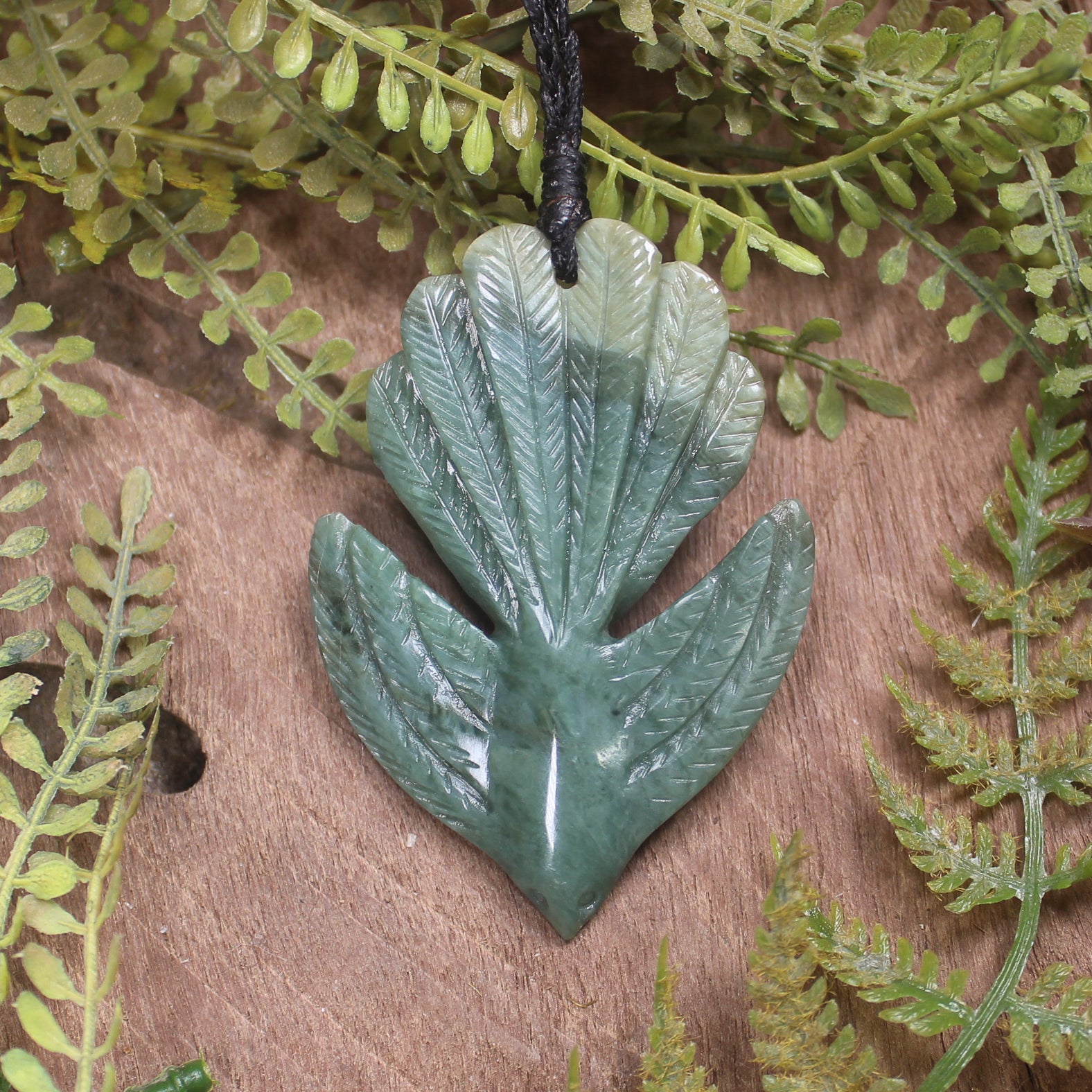 Pīwakawaka or Fantail Bird Pendant carved from Inanga Pounamu - NZ Greenstone