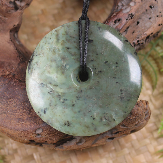 Porowhita carved from Rimu Pounamu - NZ Greenstone