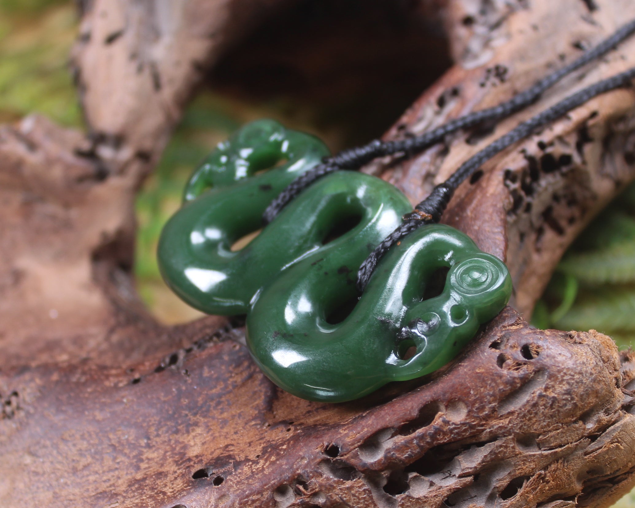 Pekapeka Pendant carved from Kawakawa Pounamu - NZ Greenstone