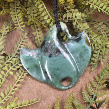 Inanga Pounamu Whai Pendant - NZ Greenstone