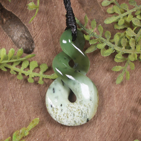 Twist or Pikorua carved from Hapopo Pounamu - NZ Greenstone