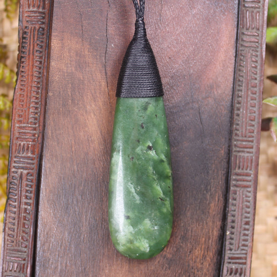 Roimata Teardrop carved from Hapopo Pounamu - NZ Greenstone