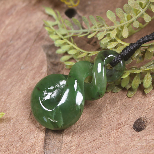Twist carved from Kawakawa Pounamu - NZ Greenstone