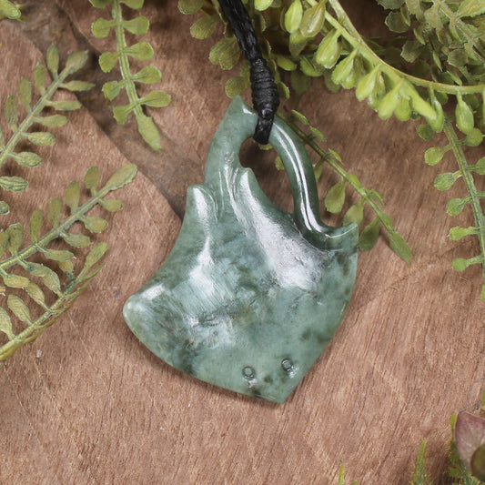 Inanga Pounamu Whai Pendant - NZ Greenstone