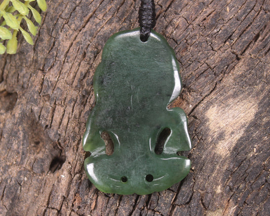 Kawakawa Pounamu Hei Tiki - NZ Greenstone