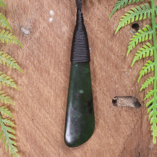 Kawakawa Pounamu Roimata Pendant - NZ Greenstone