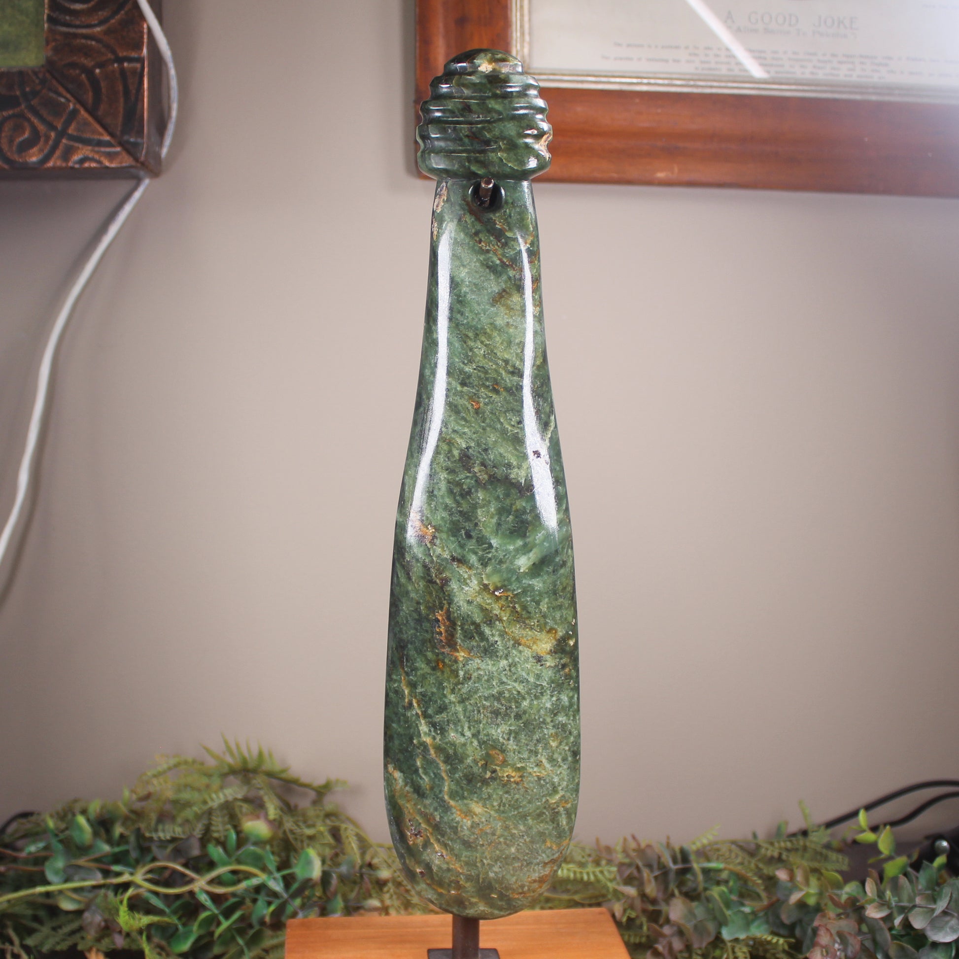 Mere carved from Hapopo Pounamu - NZ Greenstone
