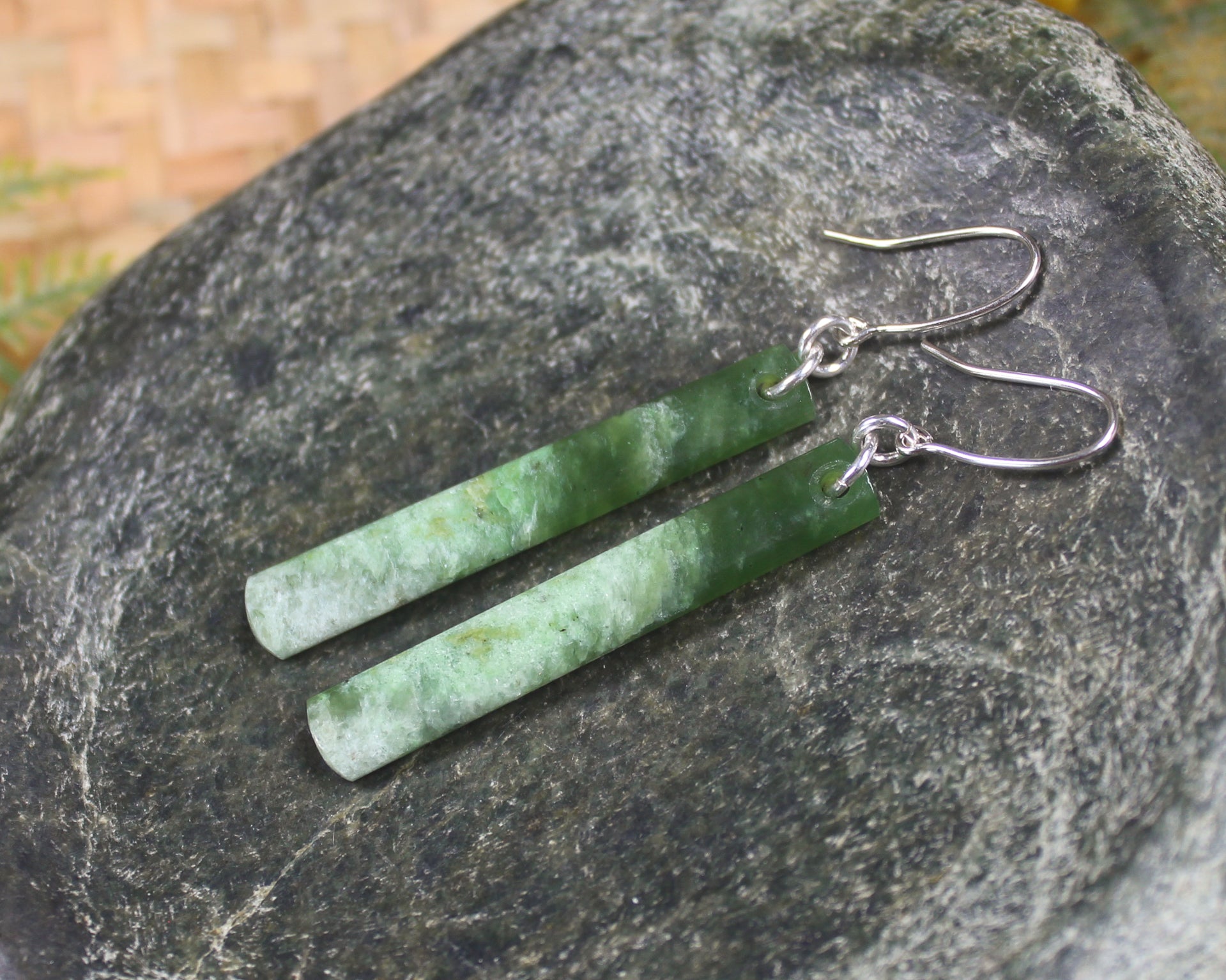 Roimata or Teardrop earrings carved from Kawakawa Pounamu - NZ Greenstone