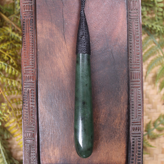 Kawakawa Pounamu Roimata Pendant - NZ Greenstone