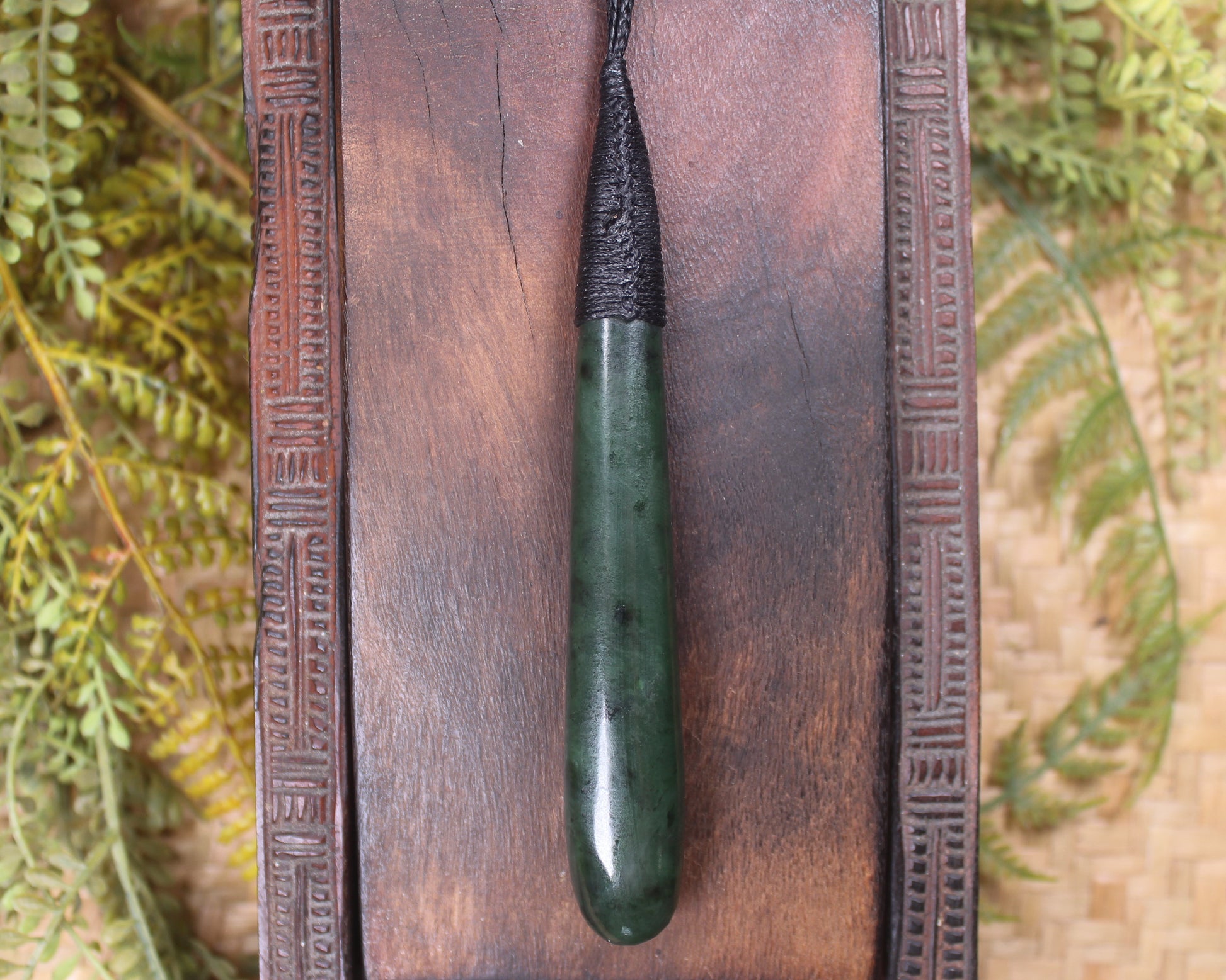 Kawakawa Pounamu Roimata Pendant - NZ Greenstone