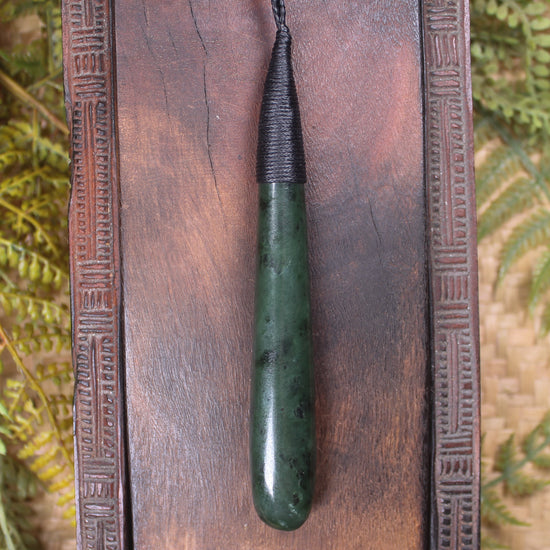 Kawakawa Pounamu Roimata Pendant - NZ Greenstone