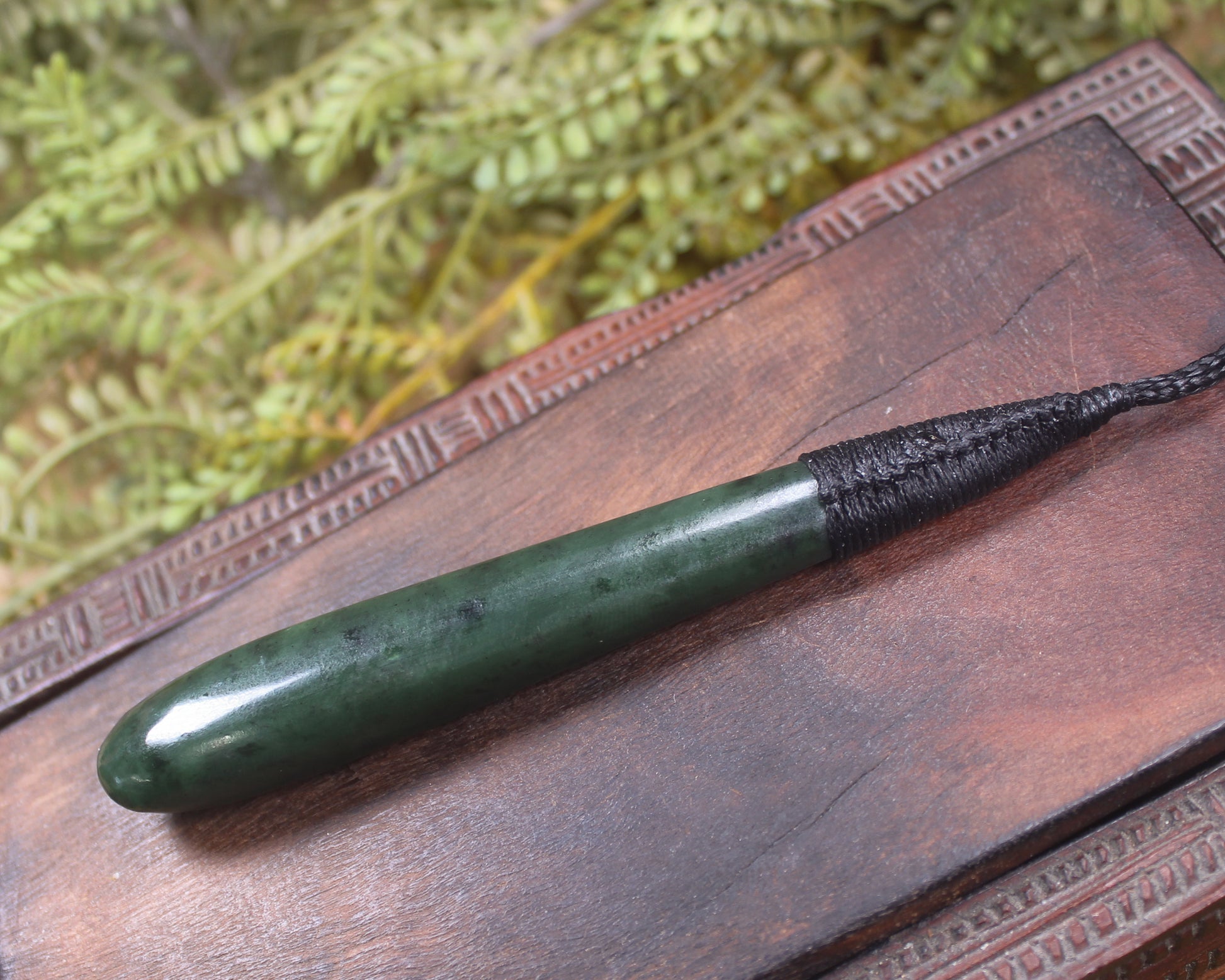 Kawakawa Pounamu Roimata Pendant - NZ Greenstone