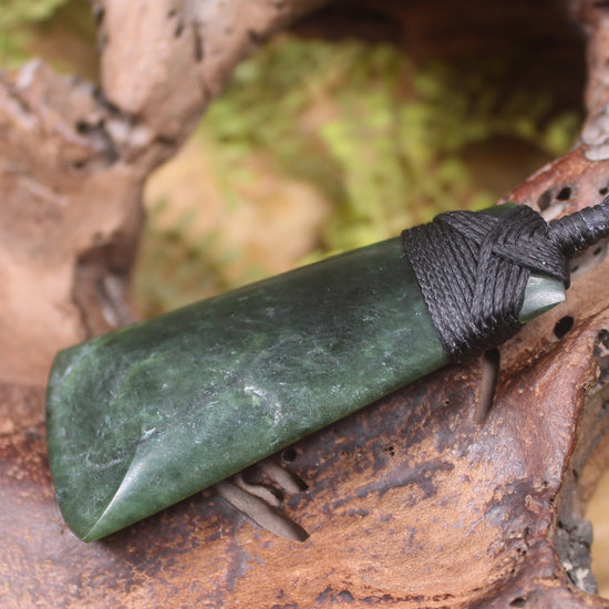 Kawakawa Pounamu Toki