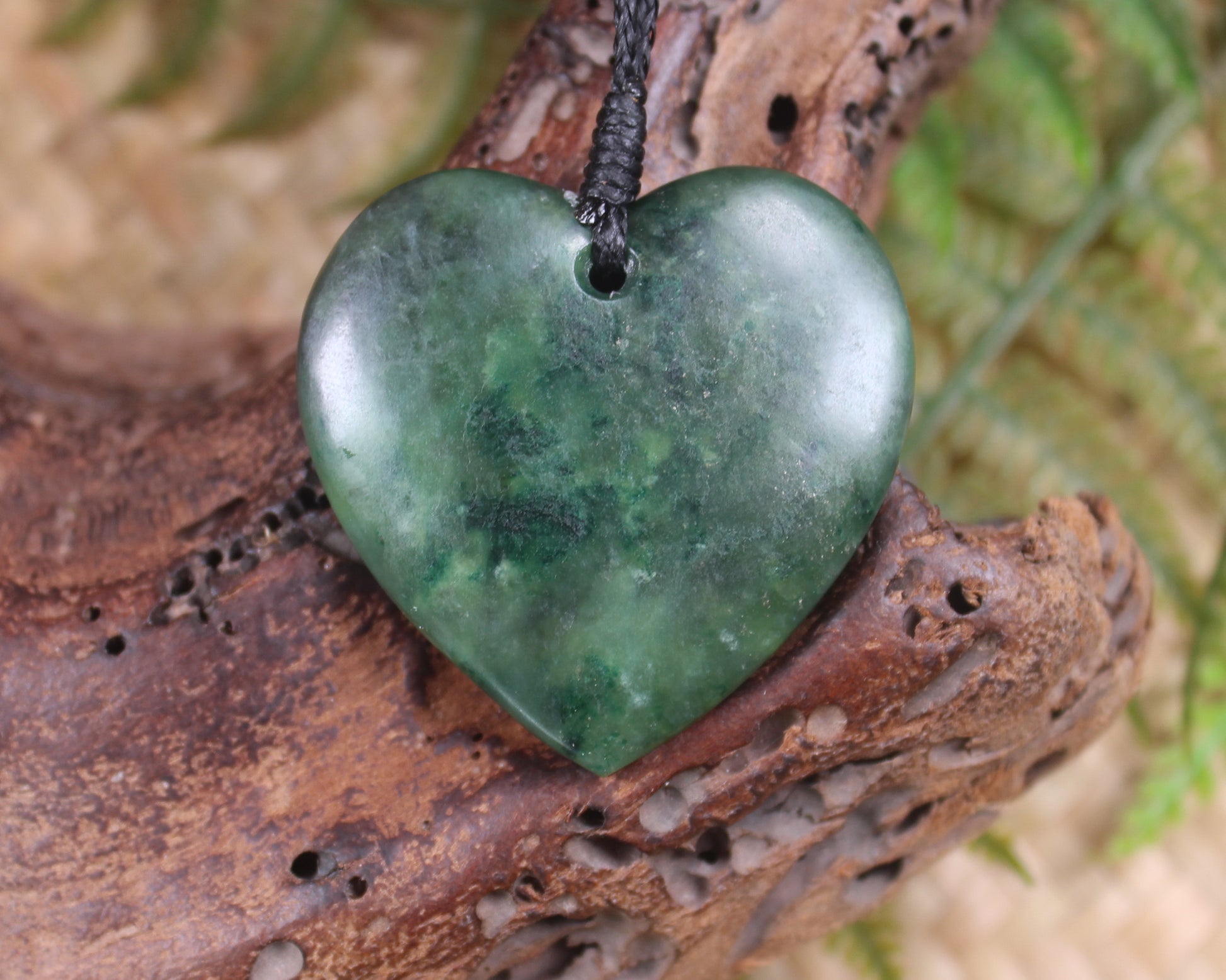 Heart carved from Kawakawa Pounamu - NZ Greenstone