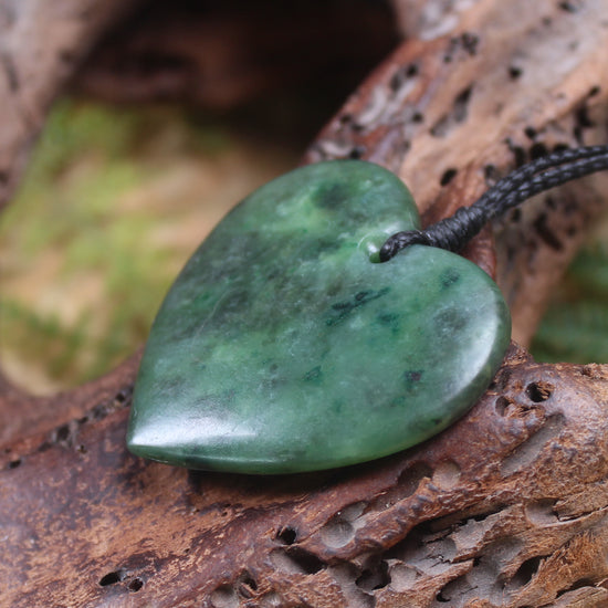 Heart carved from Kawakawa Pounamu - NZ Greenstone