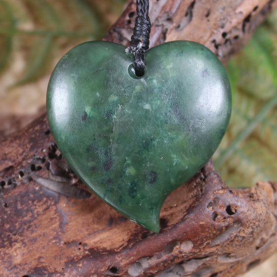 Heart carved from Kawakawa Pounamu - NZ Greenstone