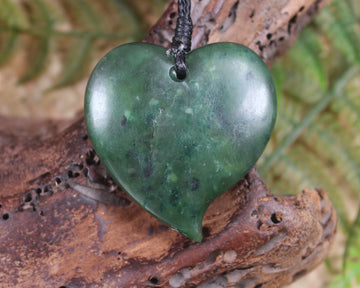 Heart carved from Kawakawa Pounamu - NZ Greenstone