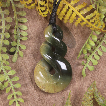 Twist or Pikorua carved from Flower Jade Pounamu - NZ Greenstone