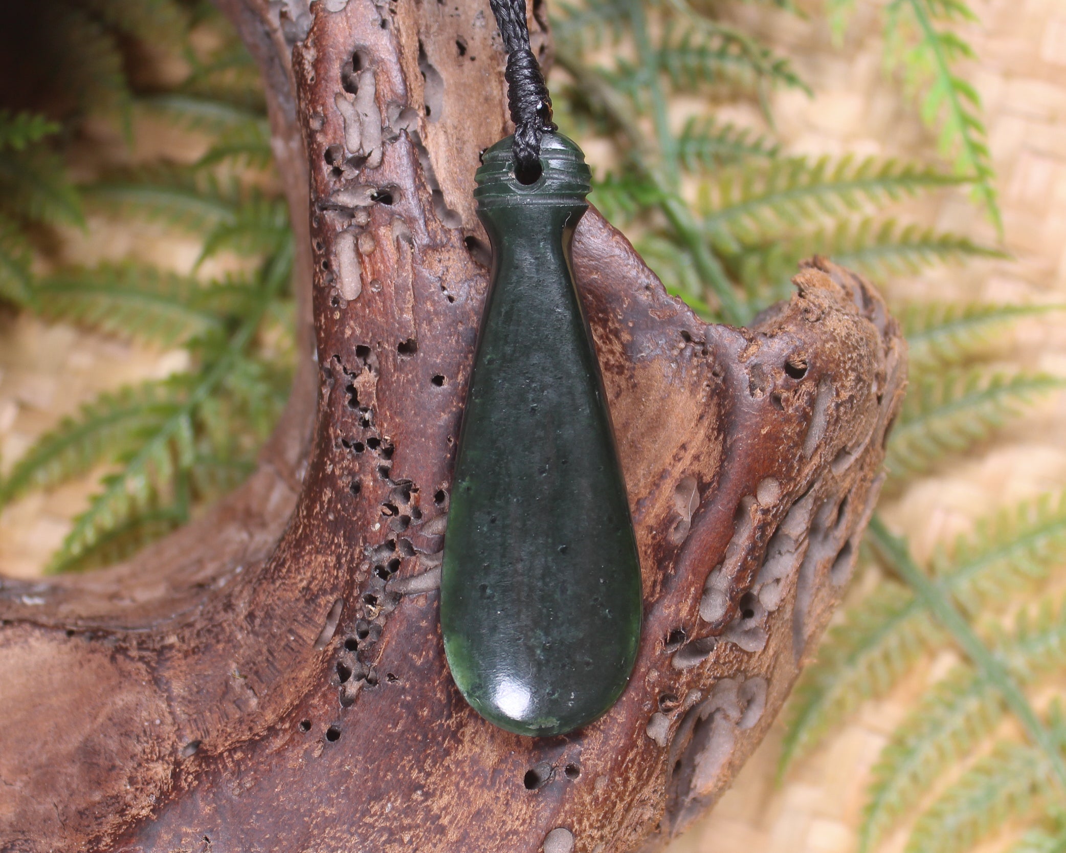 Kawakawa Mere Pendant