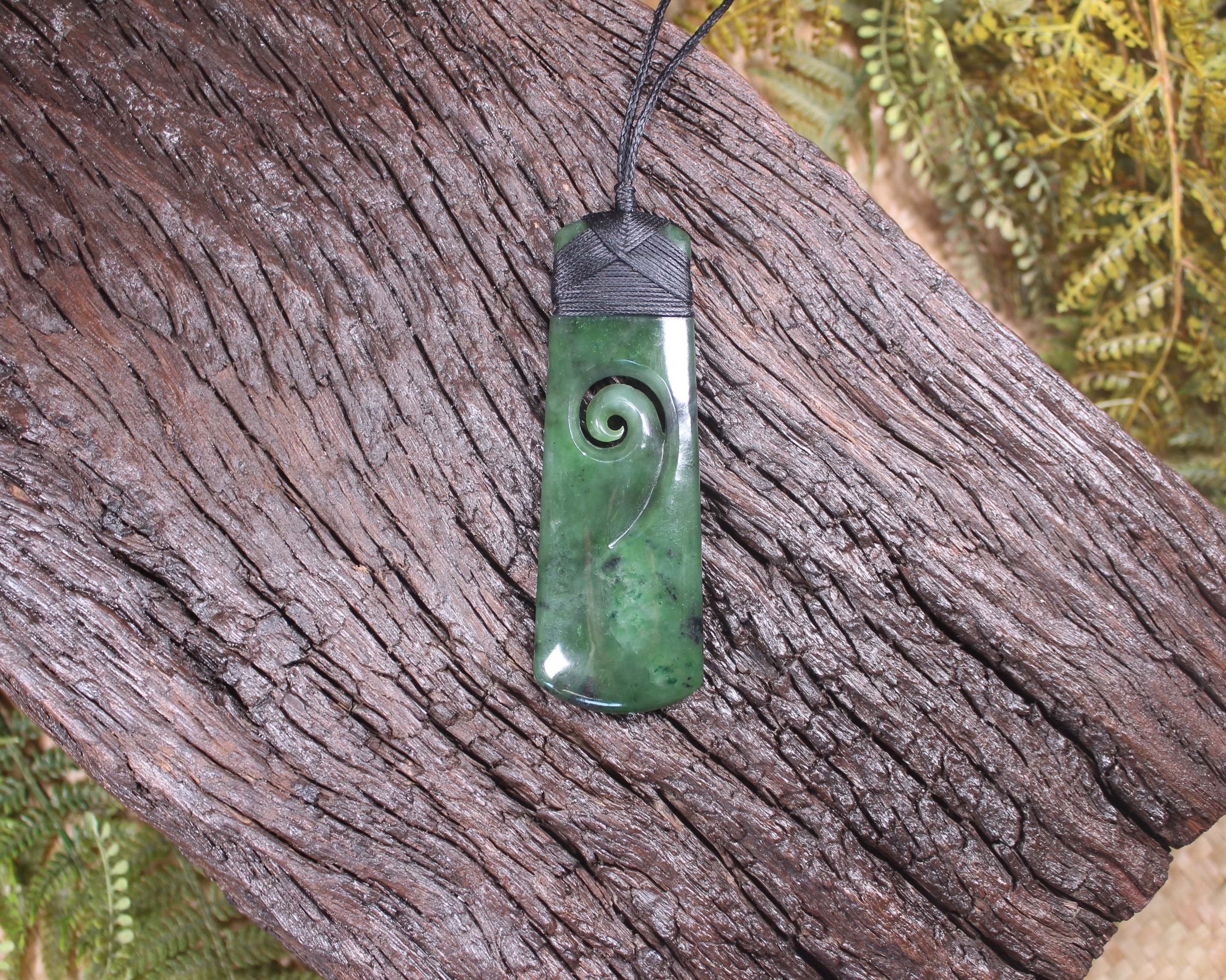 Toki or Adze with Koru carved from Hapopo Pounamu - NZ Greenstone