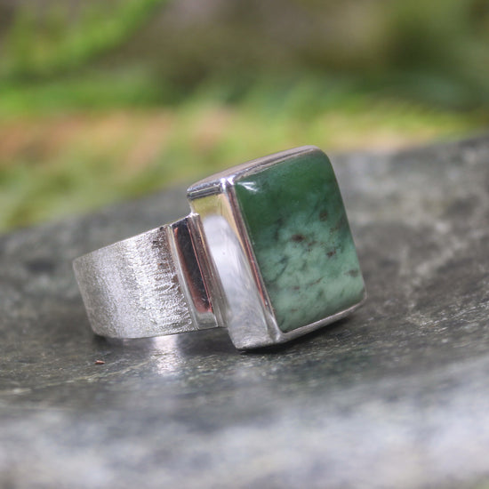 Sterling Silver Rimu Pounamu Ring - NZ Greenstone